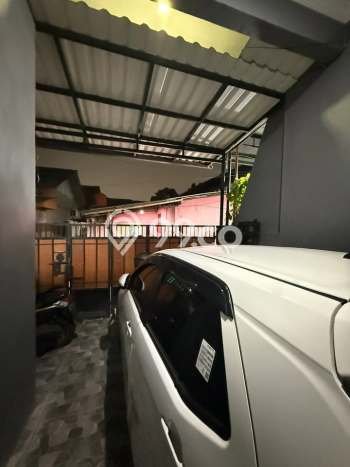 Jual Rumah Luas Elegan Dengan View Cantik di Bintara, Bekasi Jual Rumah Luas Elegan Dengan View Cantik di Bintara, Bekasi