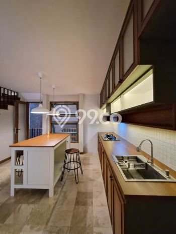 Rumah Elit Modern Siap Huni di Rawamangun Jakarta Timur Rumah Elit Modern Siap Huni di Rawamangun Jakarta Timur