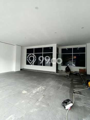 Untuk Dijual! Kantor di Cawang Jakarta Timur LT 209m2 / LB 600m2 Kawasan Strategis Untuk Dijual! Kantor di Cawang Jakarta Timur LT 209m2 / LB 600m2 Kawasan Strategis