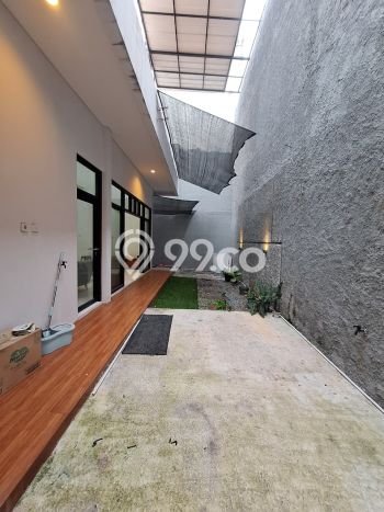 Rumah Luxury Modern Tanpa Renovasi di Kayu Putih Jakarta Timur Rumah Luxury Modern Tanpa Renovasi di Kayu Putih Jakarta Timur