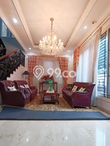 Jual Rumah Mewah Megah Dengan View Cantik di Cipinang, Jakarta Timur Jual Rumah Mewah Megah Dengan View Cantik di Cipinang, Jakarta Timur