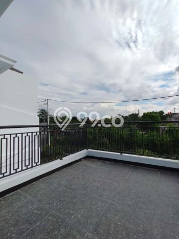 For Sale Hunian Rumah Terawat 4 KT di Pondok Kelapa, Jakarta Timur For Sale Hunian Rumah Terawat 4 KT di Pondok Kelapa, Jakarta Timur