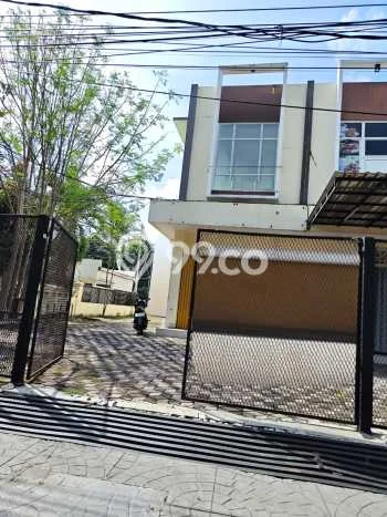 Ruko Disewa di Jakarta Timur dengan LB 56m2 Area Komersial Ramai Ruko Disewa di Jakarta Timur dengan LB 56m2 Area Komersial Ramai