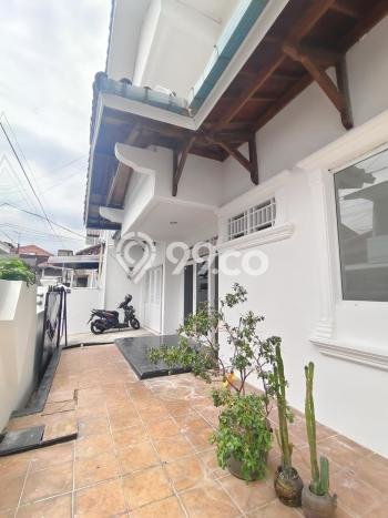 Rumah sewa siap huni 5 Kamar Tidur di Rawamangun, Jakarta Timur Rumah sewa siap huni 5 Kamar Tidur di Rawamangun, Jakarta Timur