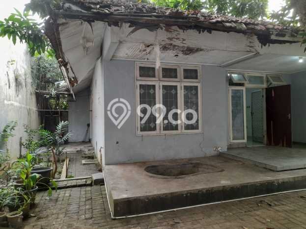 Dijual Rumah Premium dengan Fasilitas Sekitar Komplit di Pulo Gadung, Jakarta Timur Dijual Rumah Premium dengan Fasilitas Sekitar Komplit di Pulo Gadung, Jakarta Timur