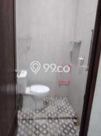 Rumah Kontrakan Tangerang Selatan LT 180m2 LB 150m2 Kawasan Sektor 3 - Bintaro Rumah Kontrakan Tangerang Selatan LT 180m2 LB 150m2 Kawasan Sektor 3 - Bintaro