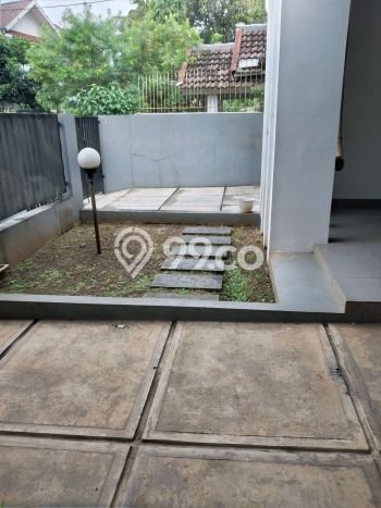 Disewakan! Rumah 3 Kamar Tidur &
2 Kamar Mandi di Sektor 3A - Bintaro, Tangerang Selatan Disewakan! Rumah 3 Kamar Tidur &
2 Kamar Mandi di Sektor 3A - Bintaro, Tangerang Selatan