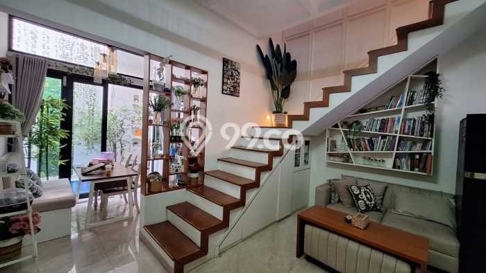 For Sale! Luxury House LT 120m2 Desain Modern di Sektor 3 - Bintaro For Sale! Luxury House LT 120m2 Desain Modern di Sektor 3 - Bintaro