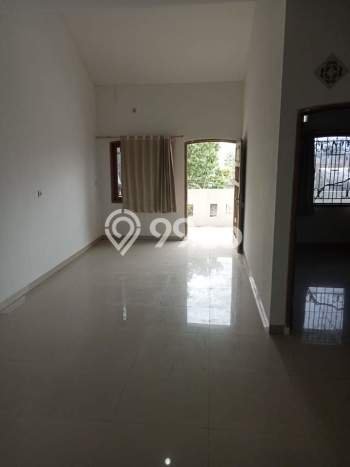 INVESTASI TEPAT! Rumah area Cicalengka, LT 120m2m² Bangunan 200m2m² INVESTASI TEPAT! Rumah area Cicalengka, LT 120m2m² Bangunan 200m2m²
