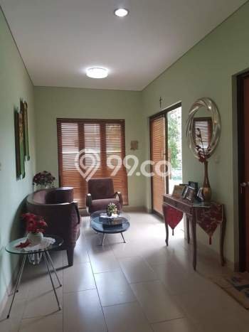 DIJUAL CEPAT! Rumah Siap Huni Area Strategis , LT 231m2m² Bangunan 200m2m² DIJUAL CEPAT! Rumah Siap Huni Area Strategis , LT 231m2m² Bangunan 200m2m²