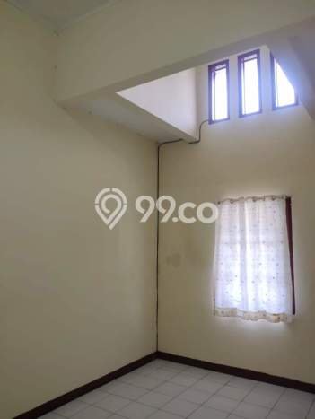 Kesempatan Langka Memiliki Rumah 2 KT 1 KM di Jantung Kota , Bandung Kesempatan Langka Memiliki Rumah 2 KT 1 KM di Jantung Kota , Bandung