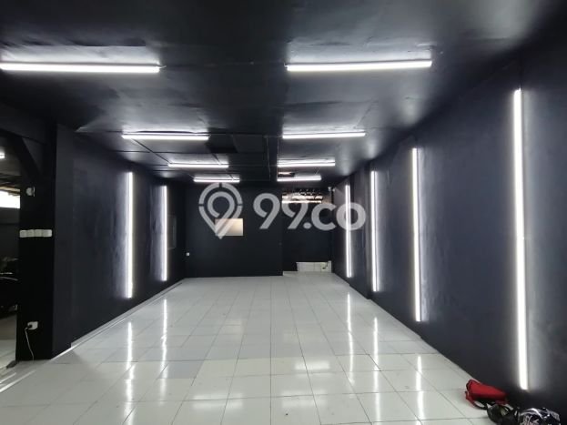 PELUANG EMAS! Ruko di Sudirman, Luas 120m², Kawasan Komersial PELUANG EMAS! Ruko di Sudirman, Luas 120m², Kawasan Komersial
