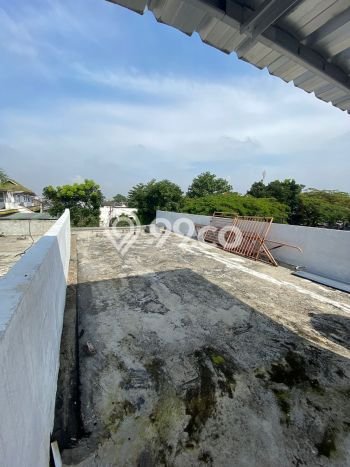 Ruko Area Komersial di Cimahi Utara, Luas 100m², Jalan Raya Ruko Area Komersial di Cimahi Utara, Luas 100m², Jalan Raya
