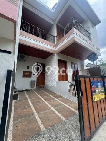 Rumah Elit Modern Tanpa Renovasi di Cikutra Bandung Rumah Elit Modern Tanpa Renovasi di Cikutra Bandung
