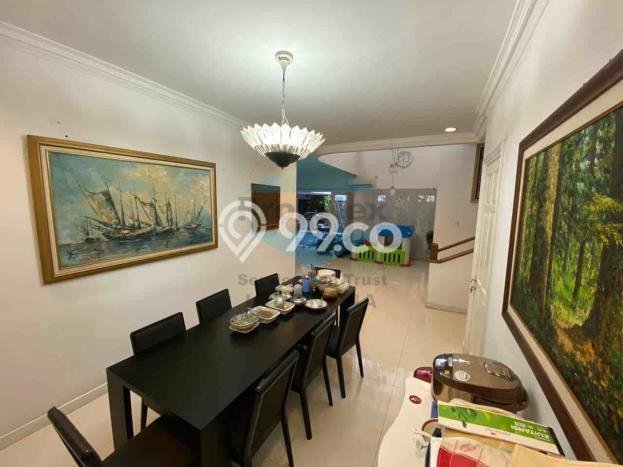 Rumah Elit LB 600m2 Siap Pakai Desain Elegan di Graha, Surabaya Rumah Elit LB 600m2 Siap Pakai Desain Elegan di Graha, Surabaya