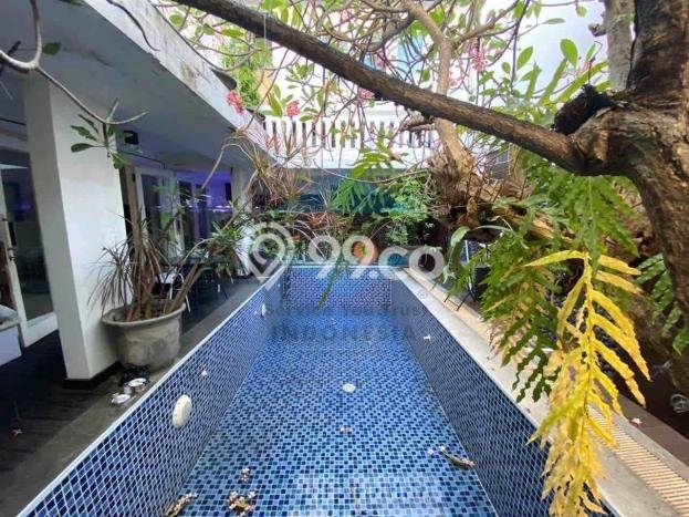 Rumah Elit LB 600m2 Siap Pakai Desain Elegan di Graha, Surabaya Rumah Elit LB 600m2 Siap Pakai Desain Elegan di Graha, Surabaya