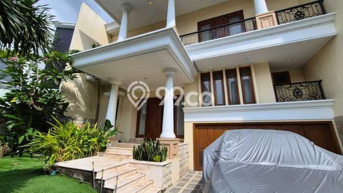 Rumah Luxury Modern Siap Huni di Graha Surabaya Rumah Luxury Modern Siap Huni di Graha Surabaya