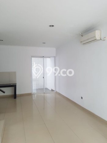 PRIME LOCATION! Rumah area Green Lake City, 3 KM, Lingkungan Strategis, LT 90m² Bangunan 100m² PRIME LOCATION! Rumah area Green Lake City, 3 KM, Lingkungan Strategis, LT 90m² Bangunan 100m²
