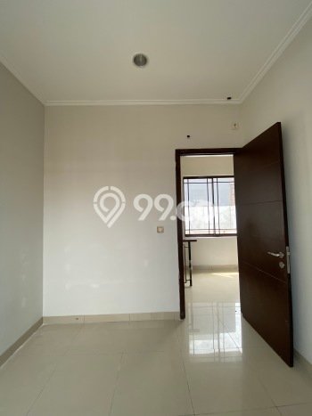 Rumah di Green Lake City, 3 KM, Area Nyaman Rumah di Green Lake City, 3 KM, Area Nyaman