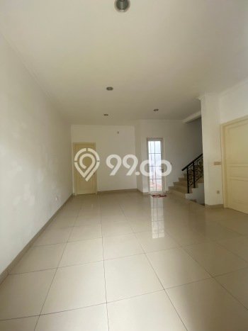 SPECIAL LISTING! Rumah di Green Lake City, 5 KT, Dekat Fasilitas, LT 125m² LB 162m² SPECIAL LISTING! Rumah di Green Lake City, 5 KT, Dekat Fasilitas, LT 125m² LB 162m²