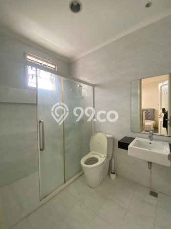 DISEWAKAN Rumah Furnished di Green Lake City DISEWAKAN Rumah Furnished di Green Lake City