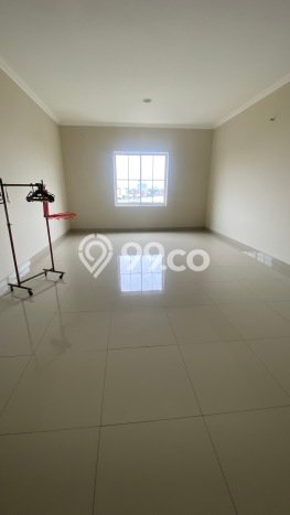 SEWA RUMAH PALING MURAHH di Green Lake City 286 m² SEWA RUMAH PALING MURAHH di Green Lake City 286 m²