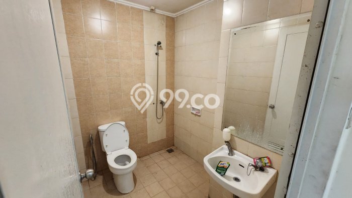 SEWA RUMAH PALING MURAHH di Green Lake City 286 m² SEWA RUMAH PALING MURAHH di Green Lake City 286 m²