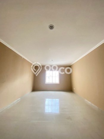 DISEWAKAN RUKO SIAP HUNIII di Green Lake City 286 m² DISEWAKAN RUKO SIAP HUNIII di Green Lake City 286 m²