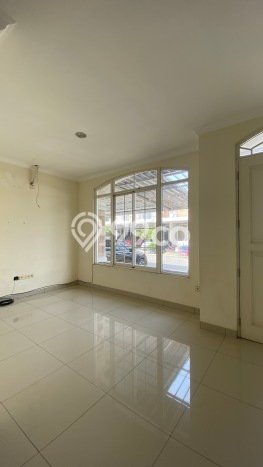 DISEWAKAN RUMAH WEST EUROPE HARGA NEGOOO DISEWAKAN RUMAH WEST EUROPE HARGA NEGOOO