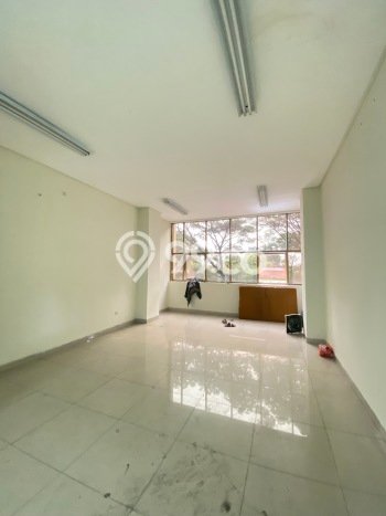 DISEWAKAN Ruko di Green Lake City 286 m² Unfurnished DISEWAKAN Ruko di Green Lake City 286 m² Unfurnished