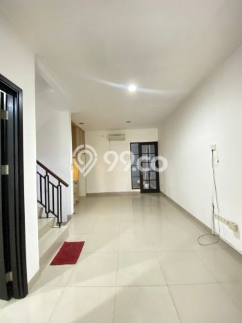 HUNIAN IMPIAN! Rumah area Green Lake City, 3 KM, Free Banjir, Luas 90m² Bangunan 127m² HUNIAN IMPIAN! Rumah area Green Lake City, 3 KM, Free Banjir, Luas 90m² Bangunan 127m²