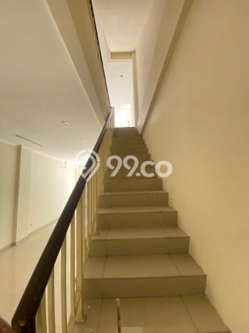 Ruko di Green Lake City 286 m² Unfurnished Ruko di Green Lake City 286 m² Unfurnished