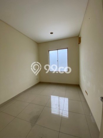 SPECIAL RATE! Rumah di Green Lake City, 3 KM, Area Sejuk, Luas 100m² LB 127m² SPECIAL RATE! Rumah di Green Lake City, 3 KM, Area Sejuk, Luas 100m² LB 127m²