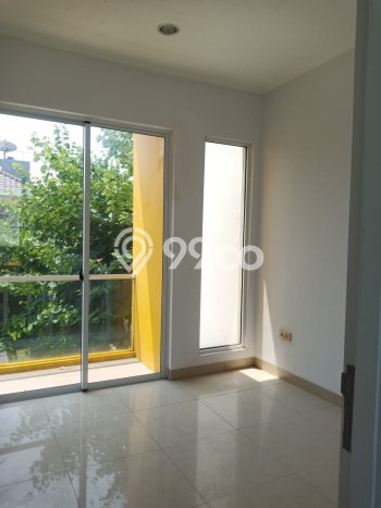 Rumah di Green Lake City, 3 KT, Dekat Universitas, LT 90m² Bangunan 100m² Rumah di Green Lake City, 3 KT, Dekat Universitas, LT 90m² Bangunan 100m²