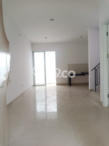 Rumah di Green Lake City, 3 KT, Dekat Universitas, LT 90m² Bangunan 100m² Rumah di Green Lake City, 3 KT, Dekat Universitas, LT 90m² Bangunan 100m²