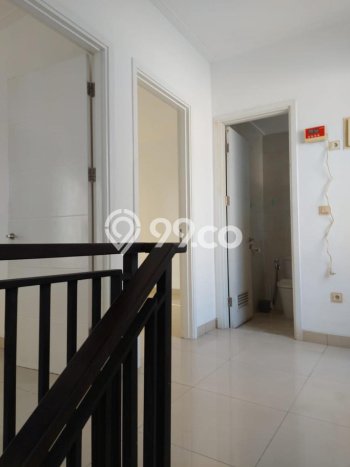 Rumah Nyaman area Green Lake City, 3 KM, Lingkungan Tenang, Luas 90m² Bangunan 100m² Rumah Nyaman area Green Lake City, 3 KM, Lingkungan Tenang, Luas 90m² Bangunan 100m²