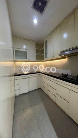 DISEWAKAN RUMAH SEMI FURNISH Bagus SHM - Sertifikat Hak Milik DISEWAKAN RUMAH SEMI FURNISH Bagus SHM - Sertifikat Hak Milik