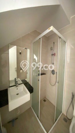 Rumah Disewakan Jakarta Barat LT 120m2 LB 127m2 Kawasan Green Lake City Rumah Disewakan Jakarta Barat LT 120m2 LB 127m2 Kawasan Green Lake City