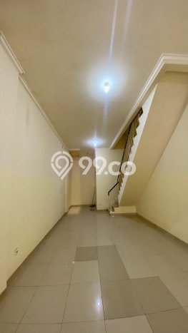DISEWAKAN RUKO HADAP JALAN RAYA LOKASI STRATEGIS DISEWAKAN RUKO HADAP JALAN RAYA LOKASI STRATEGIS