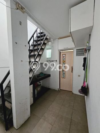 Rumah berminimalis 2 lantai green lake city Rumah berminimalis 2 lantai green lake city