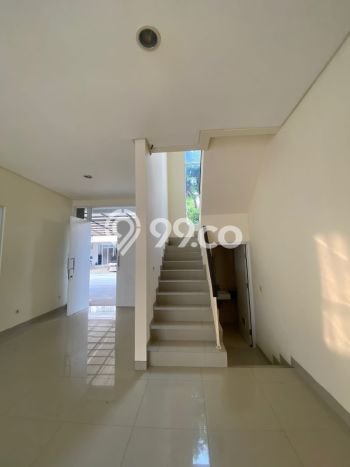 Sewa rumah 2 lantai sangat bagus dan termurah Sewa rumah 2 lantai sangat bagus dan termurah