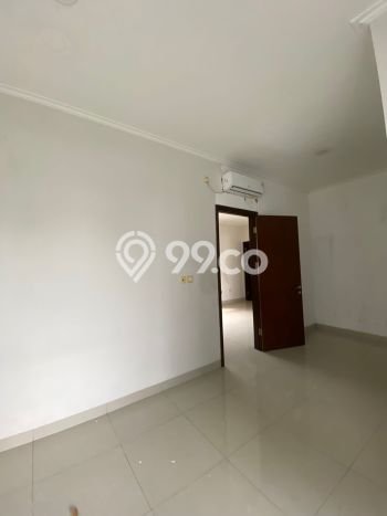 Rumah dijual 2 lantai SHM green lake city Rumah dijual 2 lantai SHM green lake city