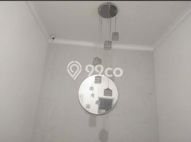 Dijual rumah 2 lantai green lake city bagus Dijual rumah 2 lantai green lake city bagus