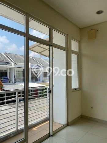 Dijual rumah green lake city 2 lantai dan berminimalis Dijual rumah green lake city 2 lantai dan berminimalis