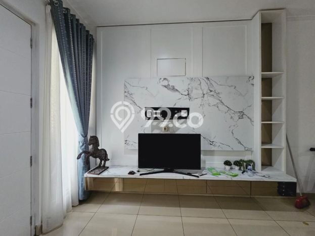 Disewakan rumah 2 lantai green lake city dengan harga termurah Disewakan rumah 2 lantai green lake city dengan harga termurah