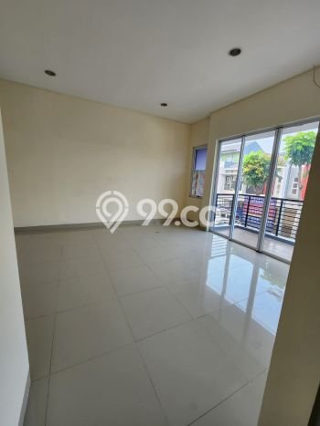 Disewakan rumah green lake city 2 lantai dengan harga termurah Disewakan rumah green lake city 2 lantai dengan harga termurah