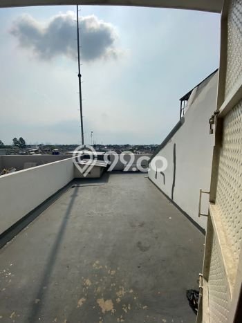 Ruko Kawasan Strategis di Green Lake City, Luas 286m², Lokasi Strategis Ruko Kawasan Strategis di Green Lake City, Luas 286m², Lokasi Strategis