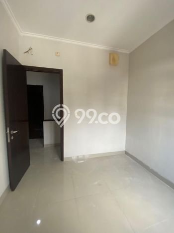 Rumah di Green Lake City, Dekat Mall, LT 90m² Rumah di Green Lake City, Dekat Mall, LT 90m²