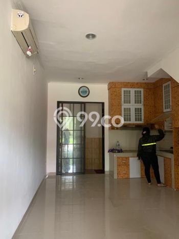 Disewa Rumah minimalis green lake city fasilitas bagus Disewa Rumah minimalis green lake city fasilitas bagus