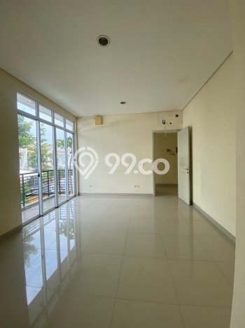 Disewakan Rumah Murah di Green Lake City Jakarta Barat dengan 3 Kamar Tidur Disewakan Rumah Murah di Green Lake City Jakarta Barat dengan 3 Kamar Tidur